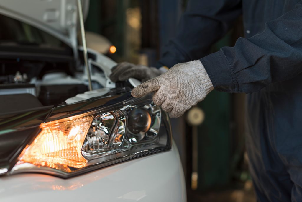 Why Do My Headlights Dim While Driving?